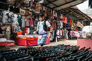 BIB: 
                            <button type="button" onclick="openModal(25552017)" class="btn btn-primary btn-sm float-right btn-popup" data-toggle="modal" data-target=".modal-high-quality">
                        <i class="fas fa-shopping-cart"></i> Add to Cart
                    </button>
                                            <button type="button" onclick="isThisMe(25552017, true)" class="btn btn-success btn-sm float-right btn-popup btn-isme hidden" data-toggle="tooltip" data-placement="bottom" title="นี่คือรูปของคุณใช่ไหม คลิกที่นี่เพื่อเอาเข้าอัลบั้ม">
                        <i class="fas fa-plus"></i> Add to album
                    </button>
                    <button type="button" onclick="isThisMe(25552017, false)" class="btn btn-warning btn-sm float-right btn-popup btn-isnotme hidden">
                        <i class="fas fa-ban"></i> Remove from album
                    </button>